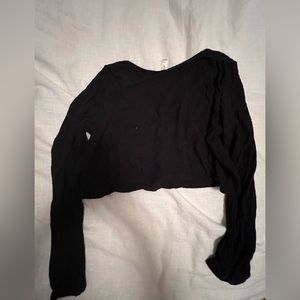 Black Cropped Long Sleeve Tee